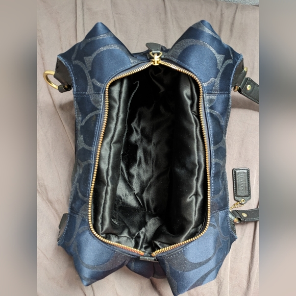 Coach Signature Metallic Campbell Jacquard Buckle Purse - Picture 11 of 17